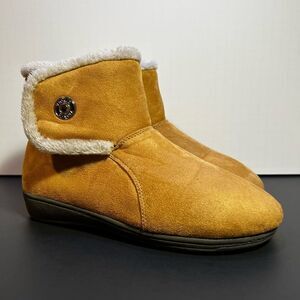 Womens VIONIC Indulge Vanah Tan Orthaheel Suede Boots / Size 5
